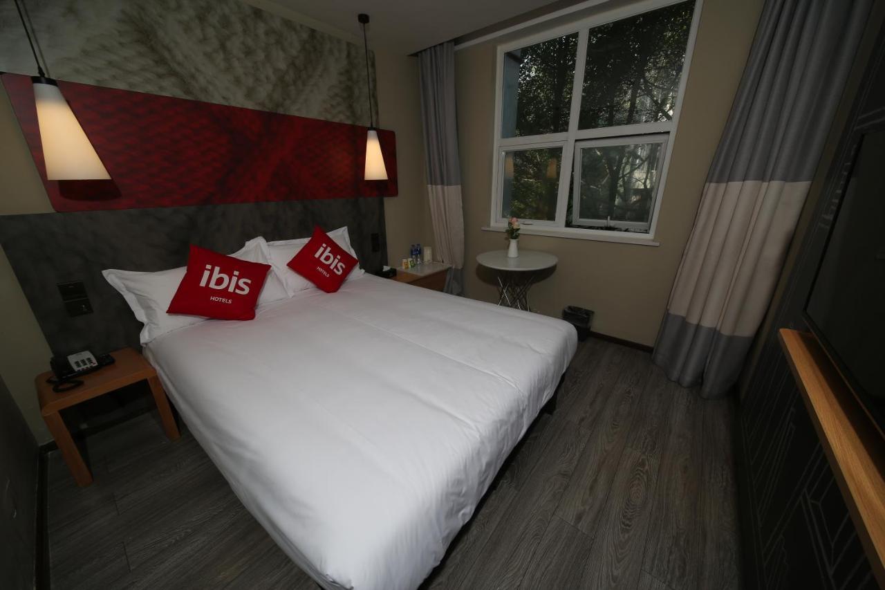 Ibis Chengdu Meizhou Center Экстерьер фото