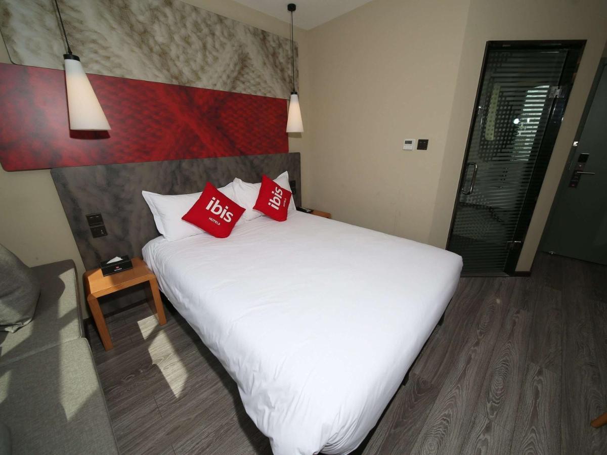 Ibis Chengdu Meizhou Center Экстерьер фото